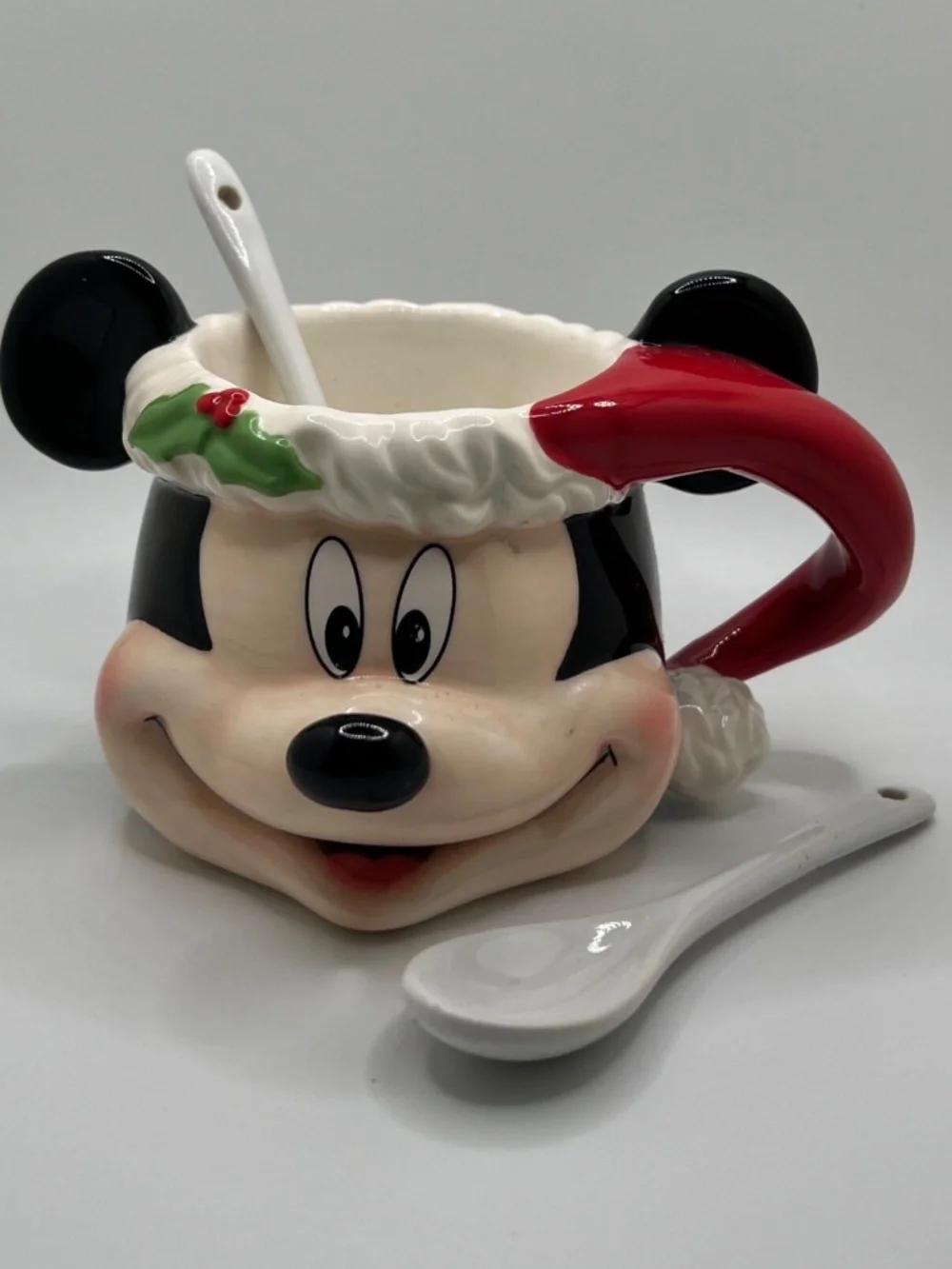 Disney Mickey Mouse Christmas Glass Mug with 2 GLASS spoons New without Box